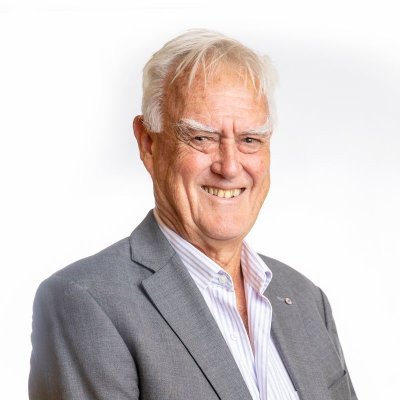 Emeritus Professor Peter Andrews AO